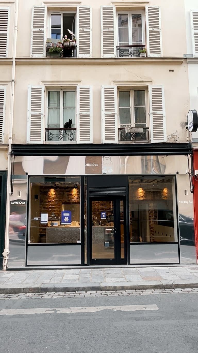 Le 23, specialty coffee shop in Paris (photo 6)
