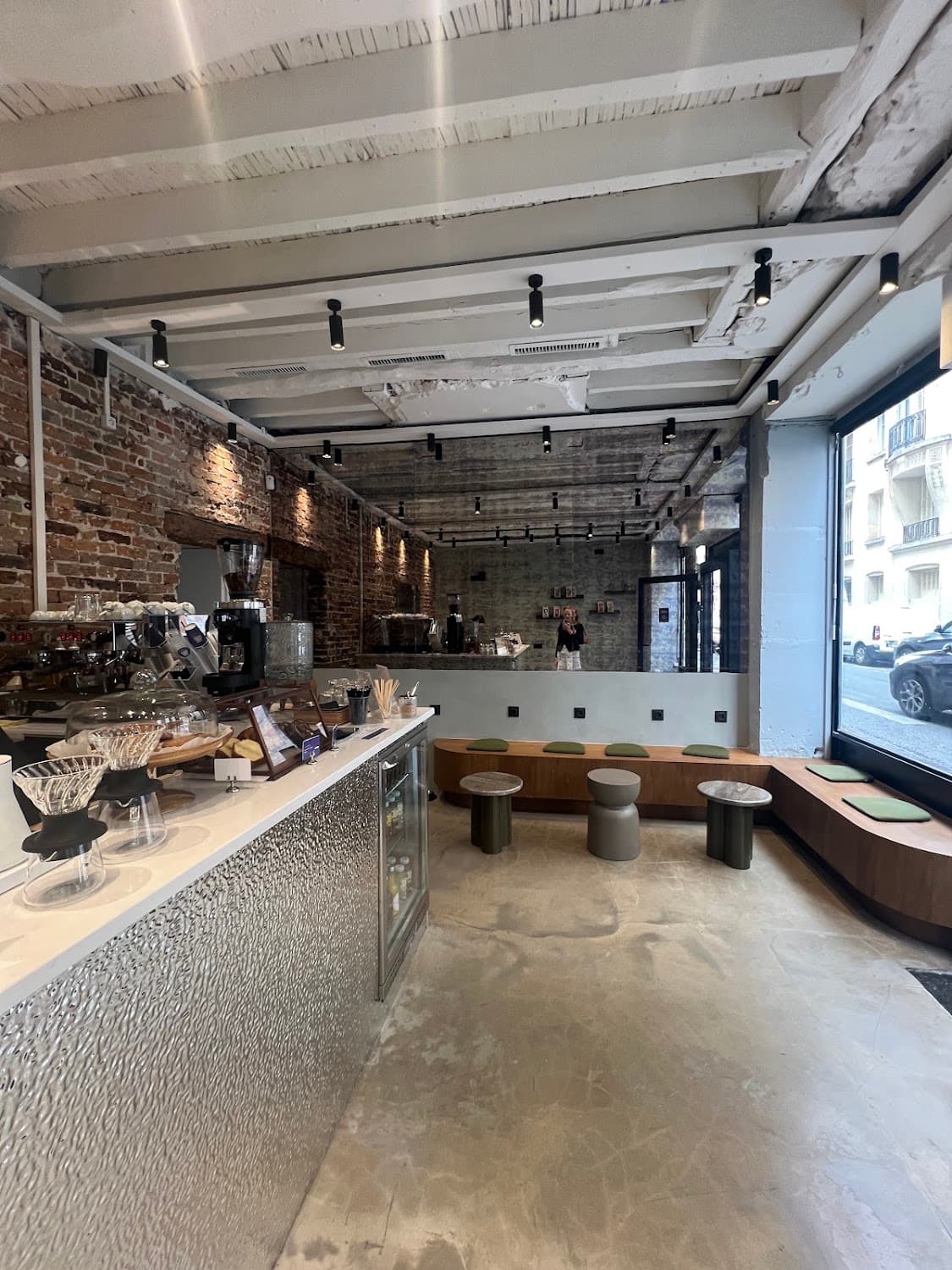 Le 23, specialty coffee shop in Paris