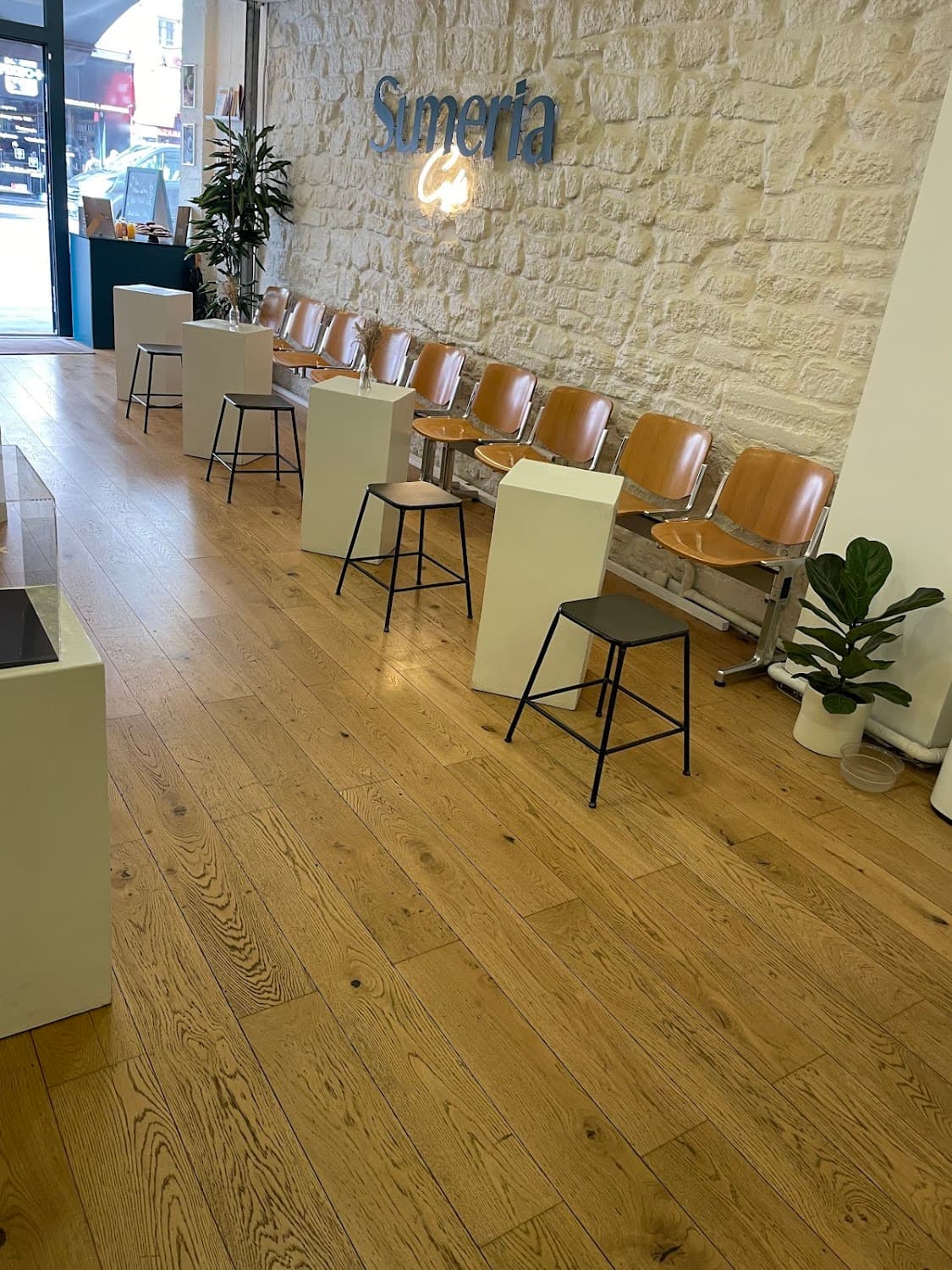 Le Café Sumeria — specialty coffee shop in Paris (photo 7)