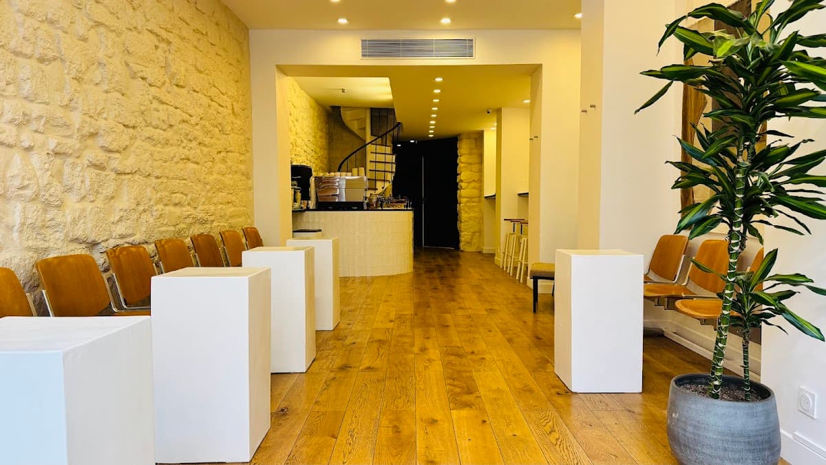Le Café Sumeria — specialty coffee shop in Paris (photo 3)