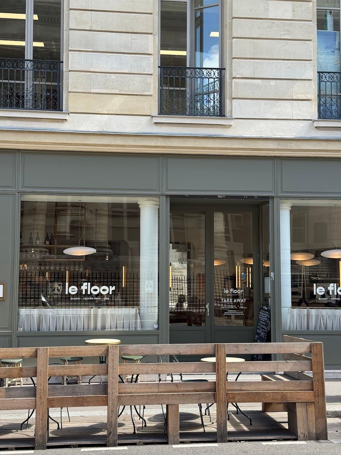 Le Floor, specialty coffee shop in Paris