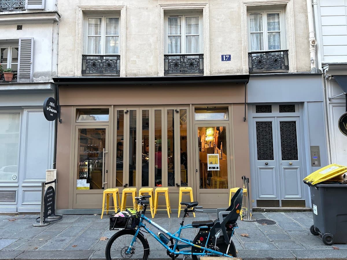 Le Peloton, specialty coffee shop in Paris