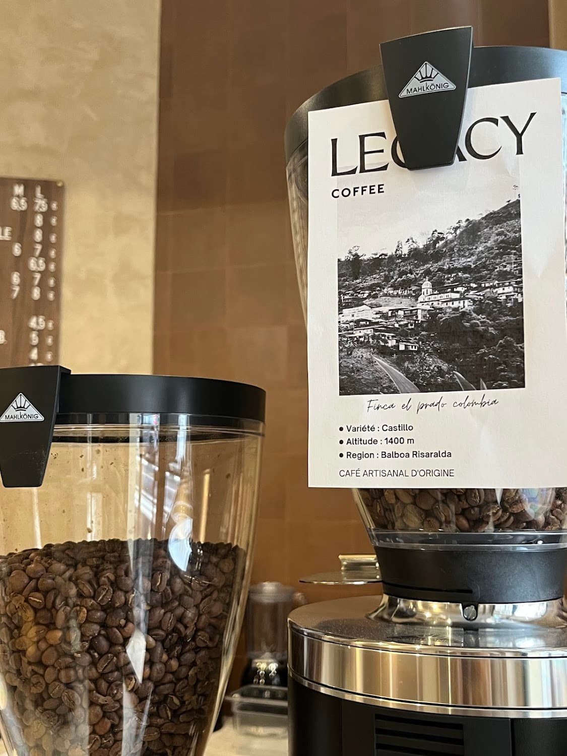 LEGACY COFFEE — specialty coffee shop in Paris (photo 5)