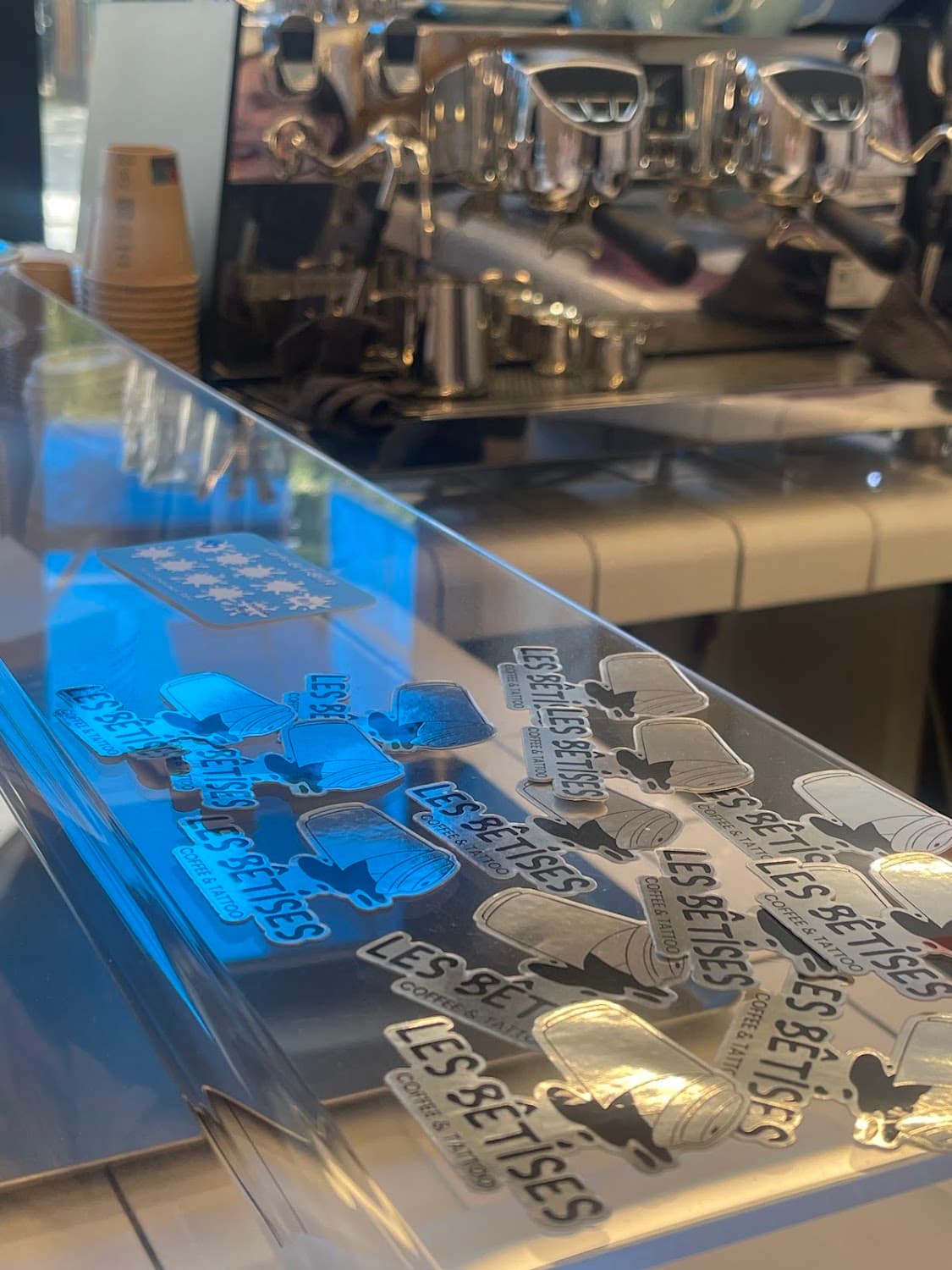 Les bêtises, specialty coffee shop in Paris (photo 6)