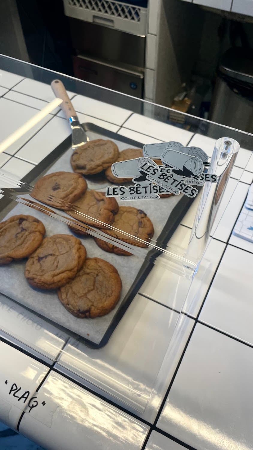 Les bêtises, specialty coffee shop in Paris (photo 4)