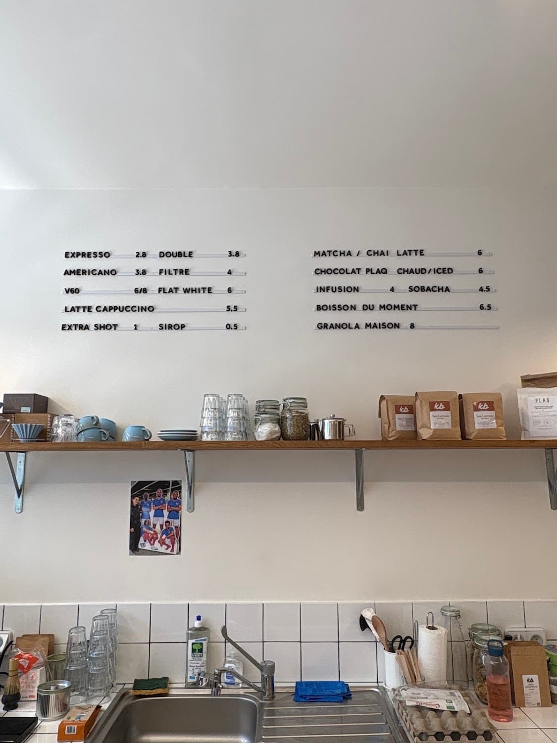 Les bêtises, specialty coffee shop in Paris (photo 8)