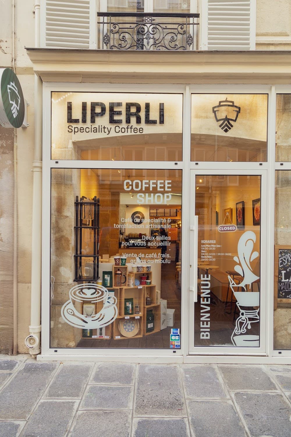 Liperli, specialty coffee shop in Paris