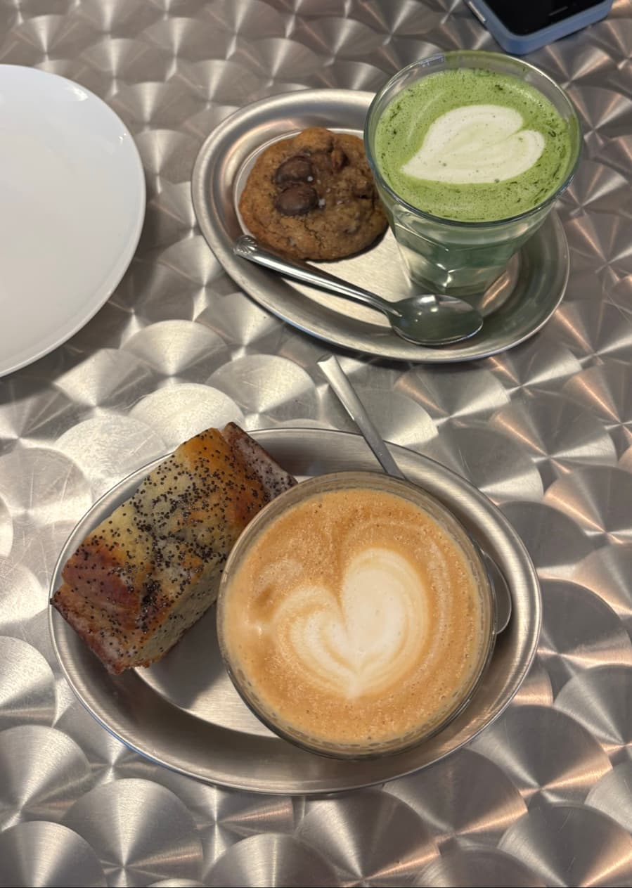 Lithium Café — specialty coffee shop in Paris (photo 1)