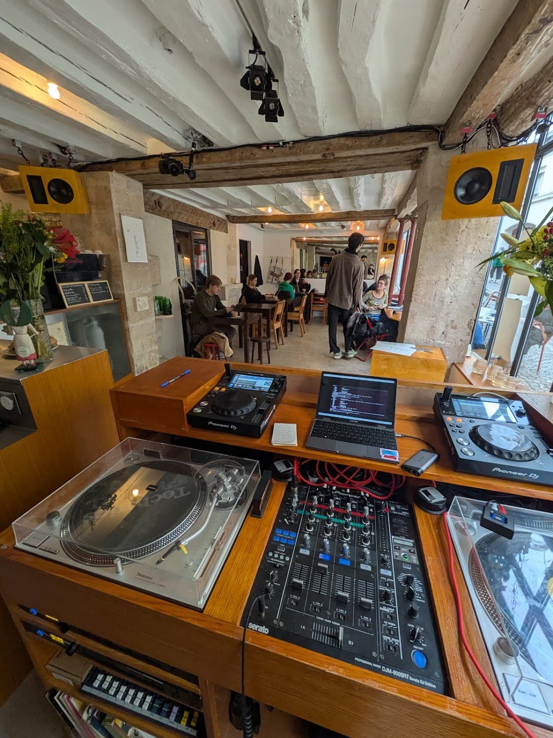 Lithium, specialty coffee shop in Paris (photo 7)