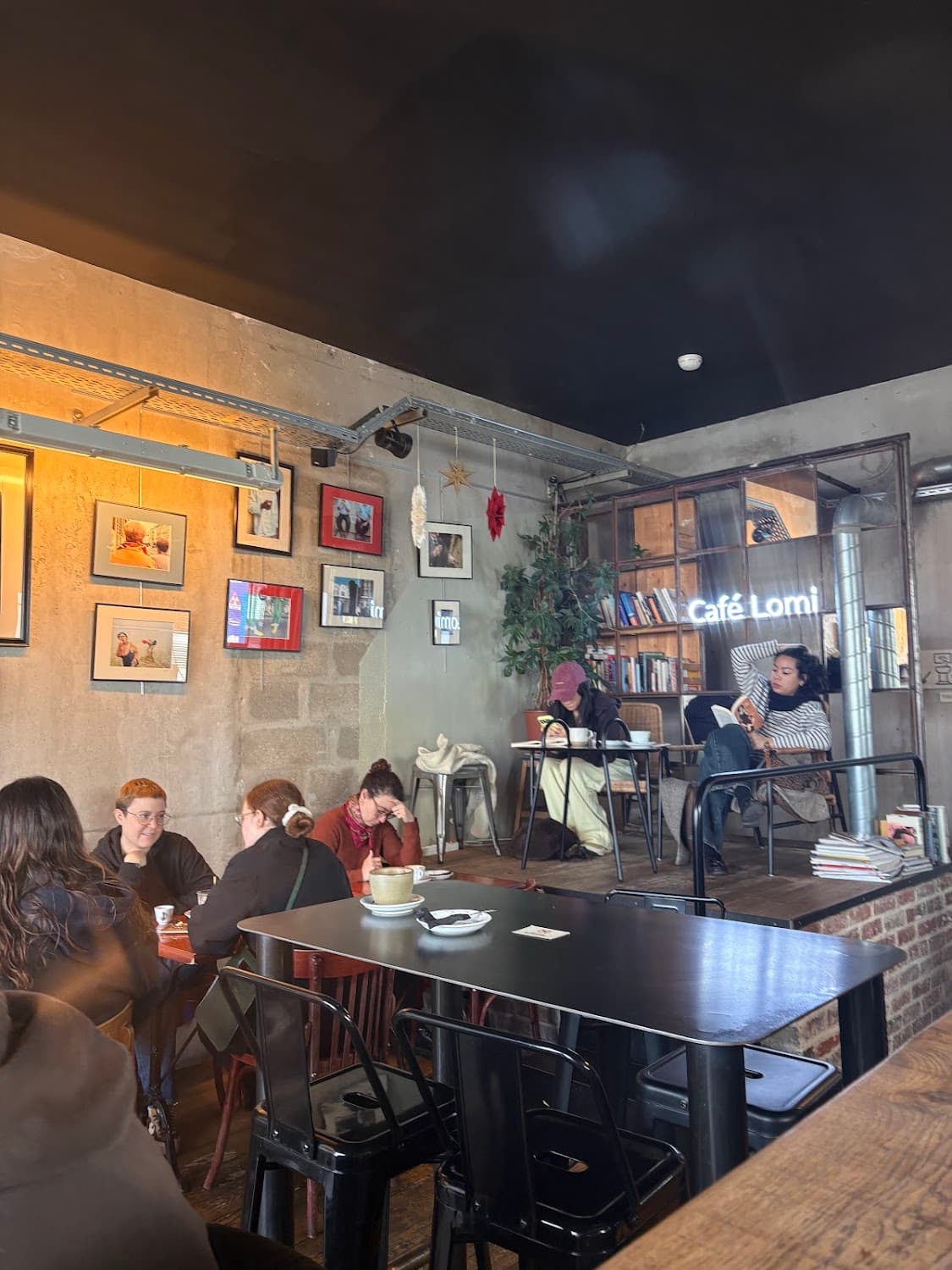 Lomi, specialty coffee shop in Paris (photo 8)