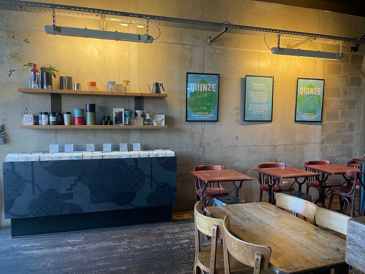 Lomi — specialty coffee shop in Paris (photo 7)