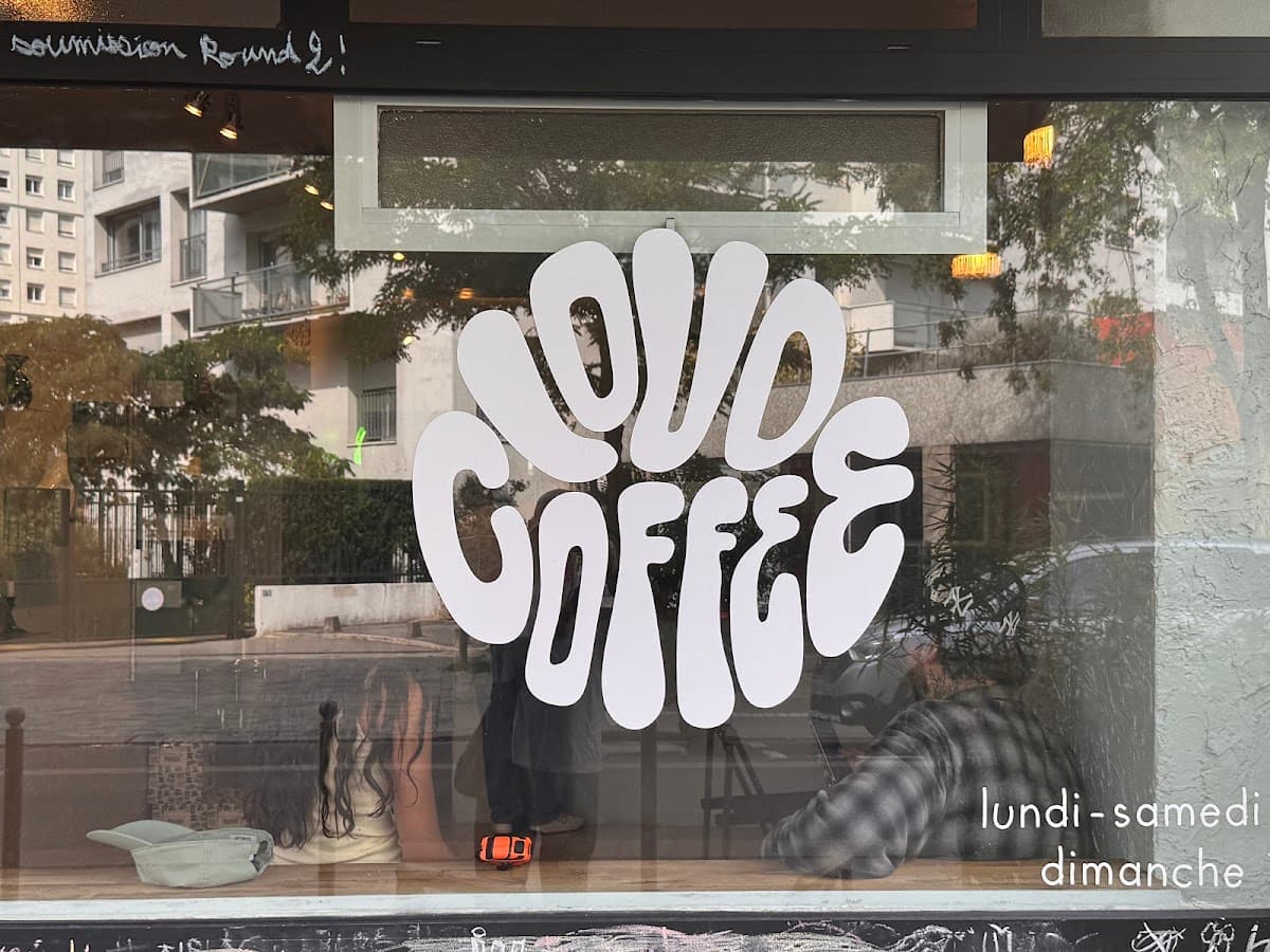 Loud coffee shop — specialty coffee shop in Paris (photo 7)