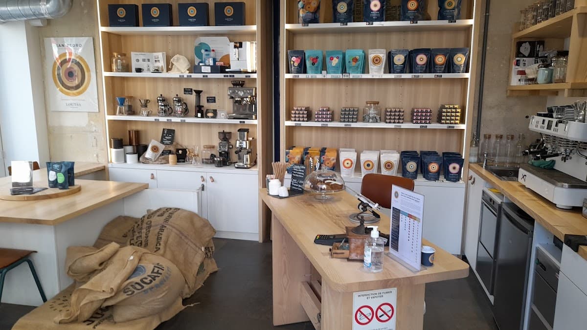 Loutsa Torréfacteur - Paris Marché des Ternes — specialty coffee shop in Paris (photo 6)