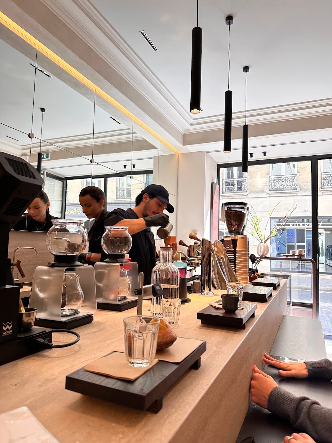 Luciko Café — specialty coffee shop in Paris (photo 3)