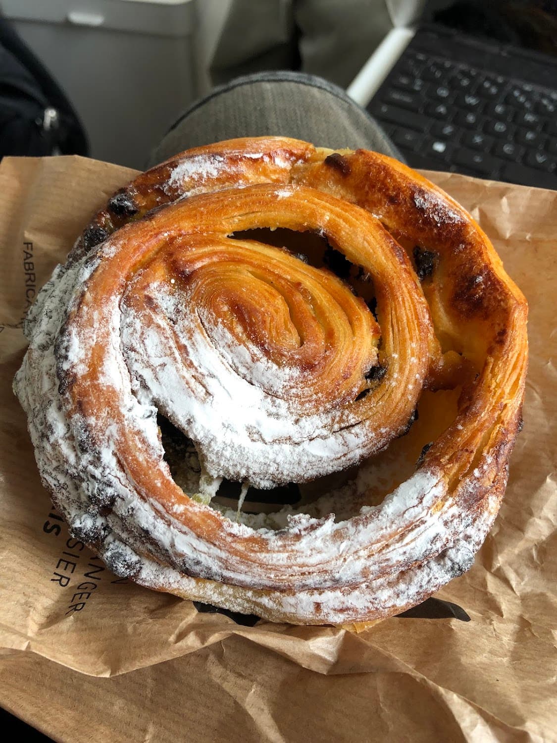 Magali Charonne — specialty coffee shop in Paris (photo 5)