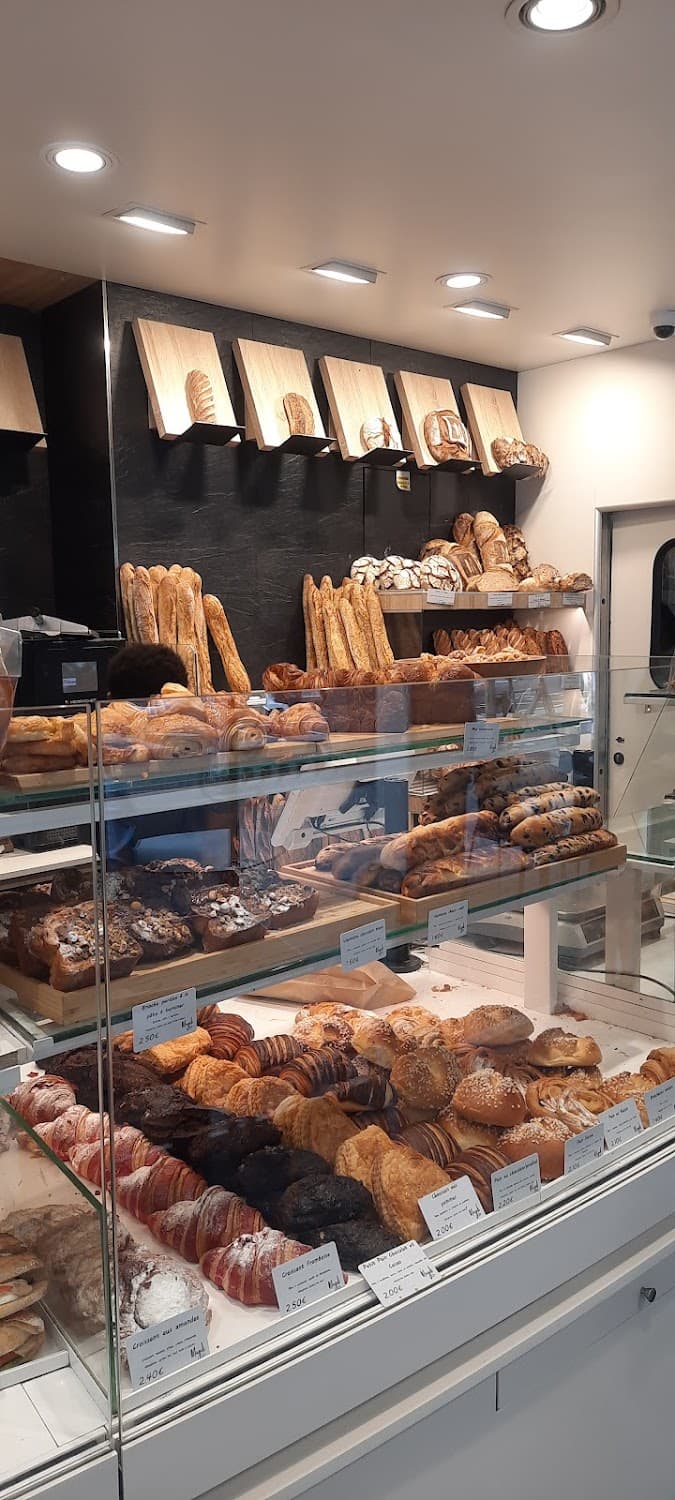 Magali Charonne — specialty coffee shop in Paris (photo 6)