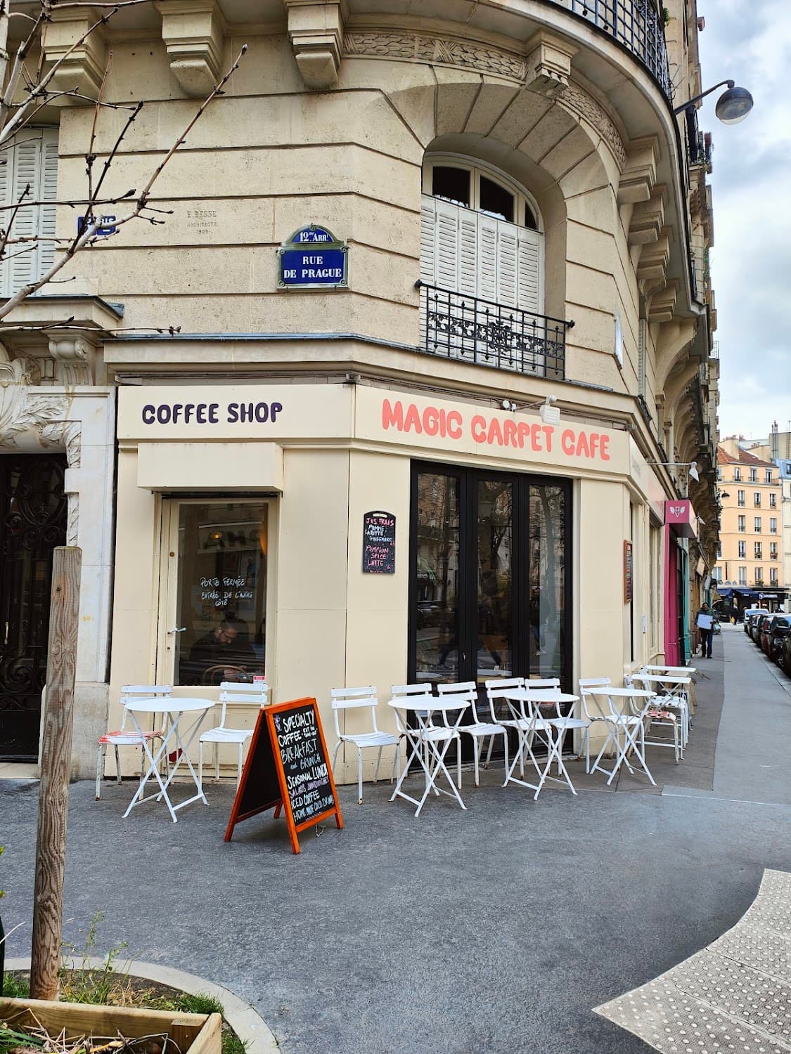 Magic Carpet Café — specialty coffee shop in Paris (photo 6)