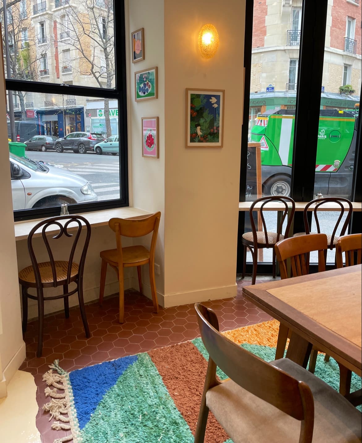 Magic Carpet Café, specialty coffee shop in Paris (photo 8)
