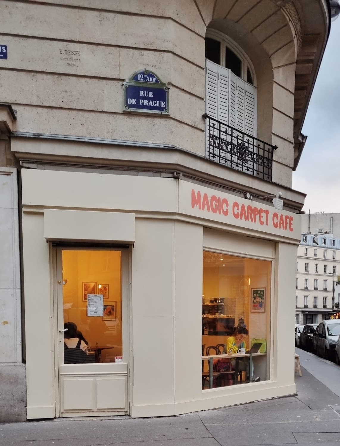 Magic Carpet Café — specialty coffee shop in Paris (photo 7)