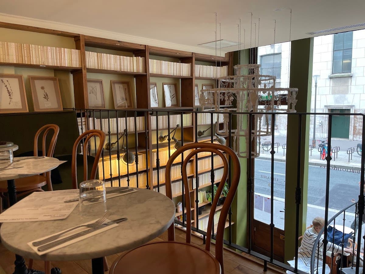 Maison Fleuret — specialty coffee shop in Paris (photo 2)