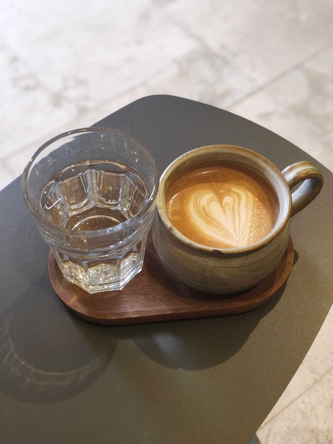 Maison Phê — specialty coffee shop in Paris (photo 7)