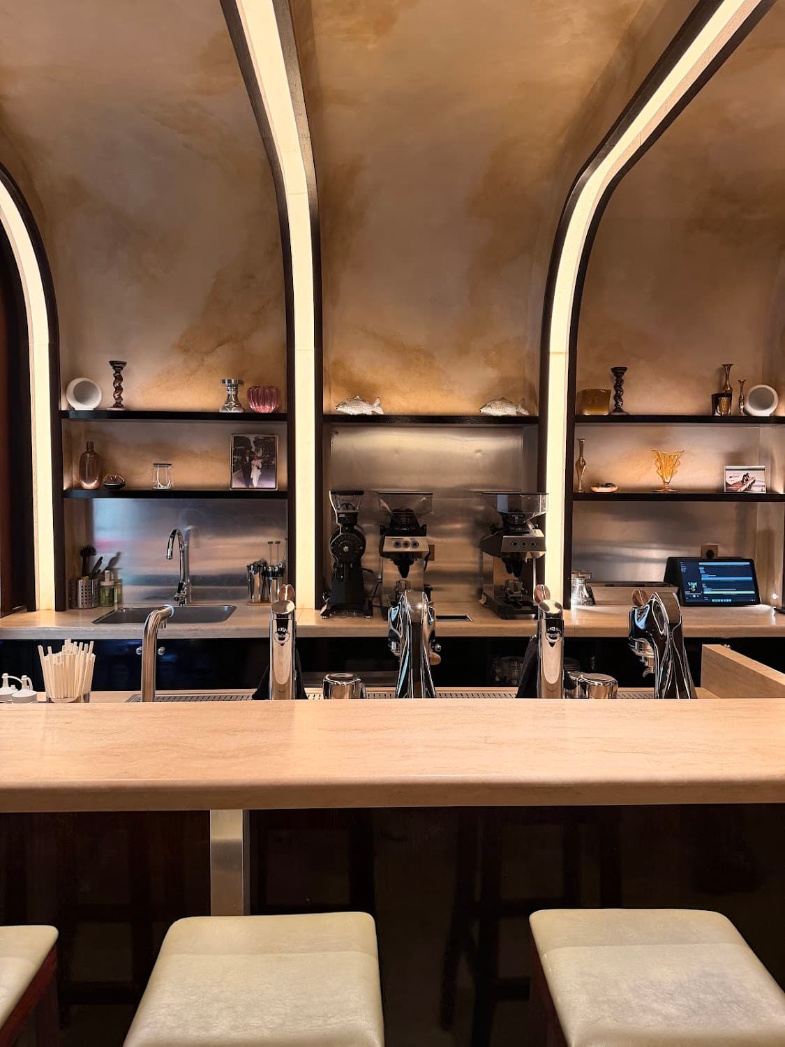 Manie Café - Est. 1938 — specialty coffee shop in Paris (photo 2)