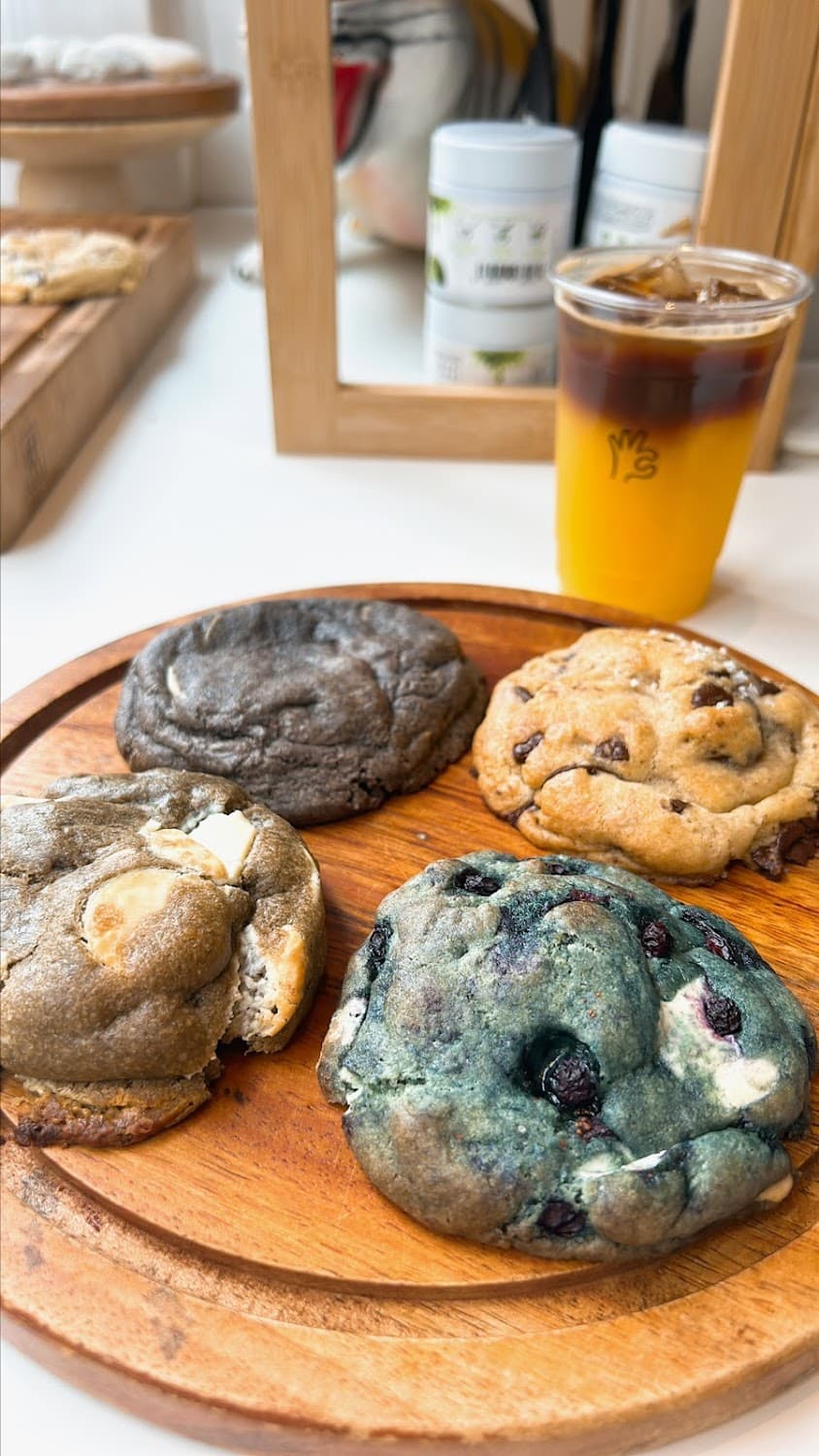 Minicafé Île Saint-Louis - coffeeshop, matcha and cookies