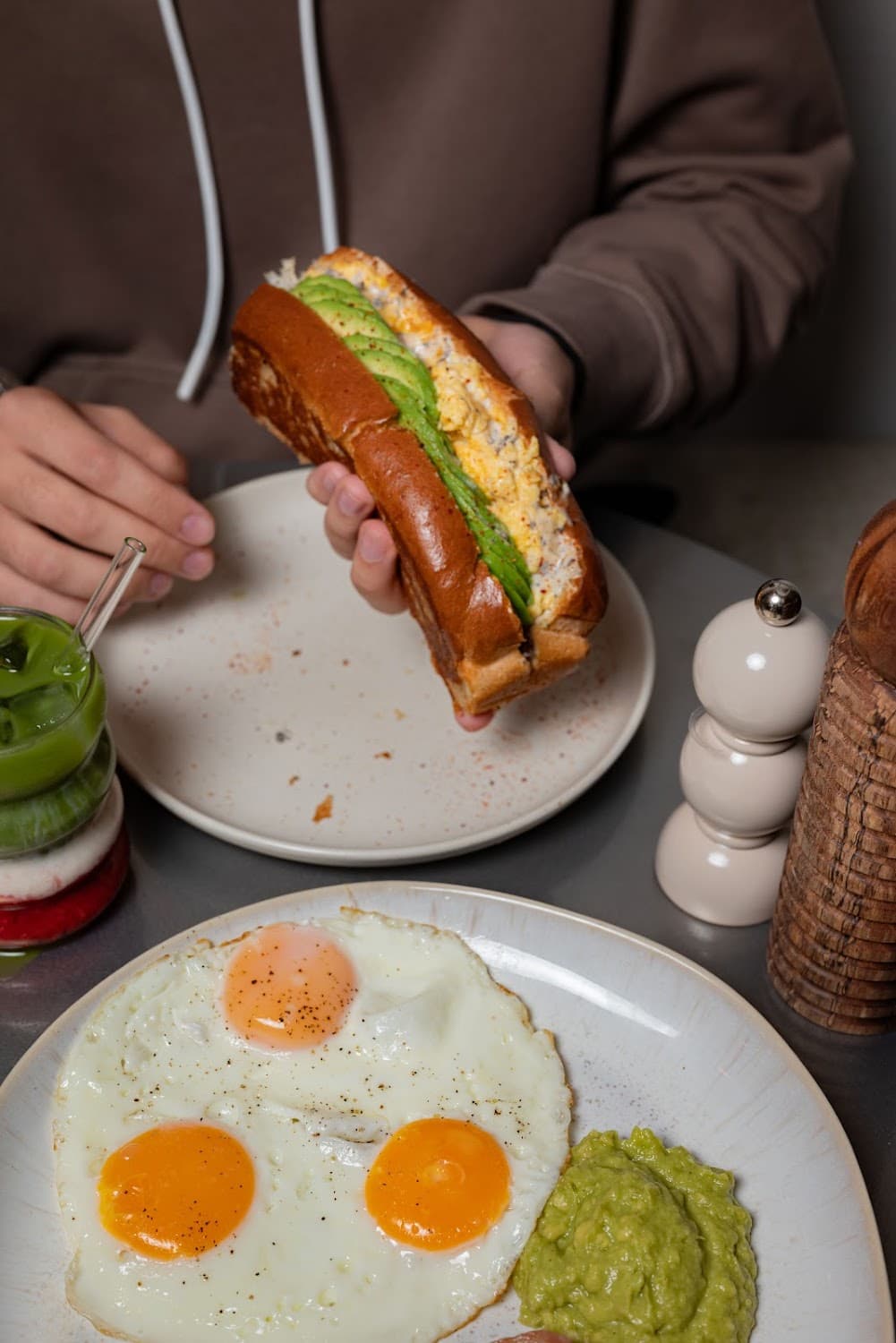 Moka - Rue du Colisée — specialty coffee shop in Paris (photo 1)