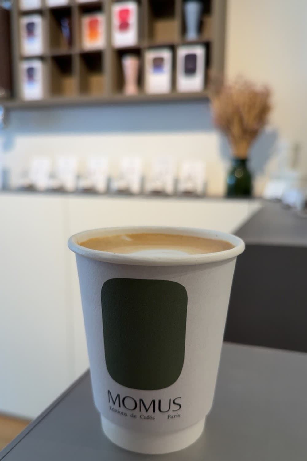 Momus — specialty coffee shop in Paris (photo 7)