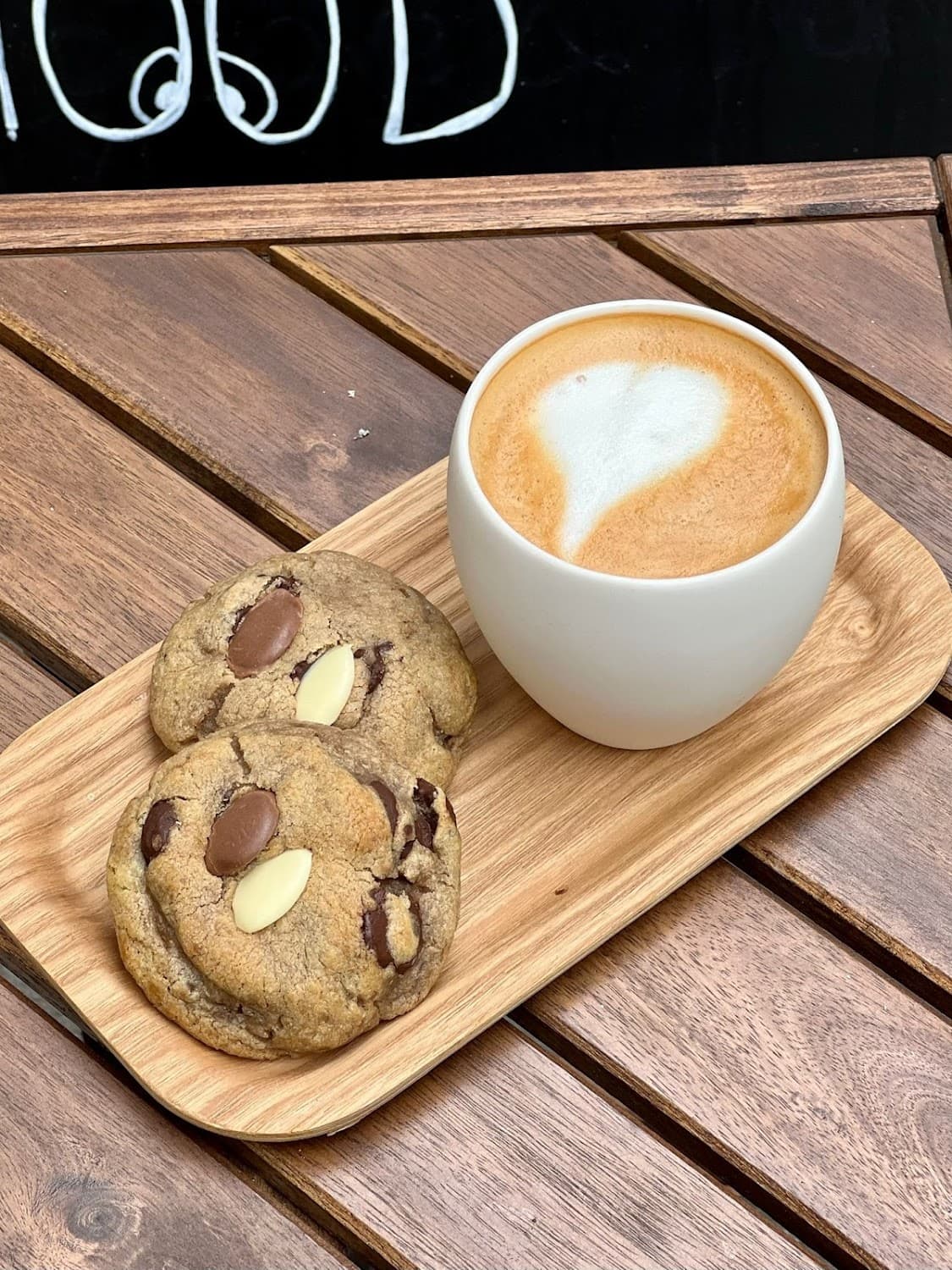 Mood Coffee — specialty coffee shop in Paris (photo 1)
