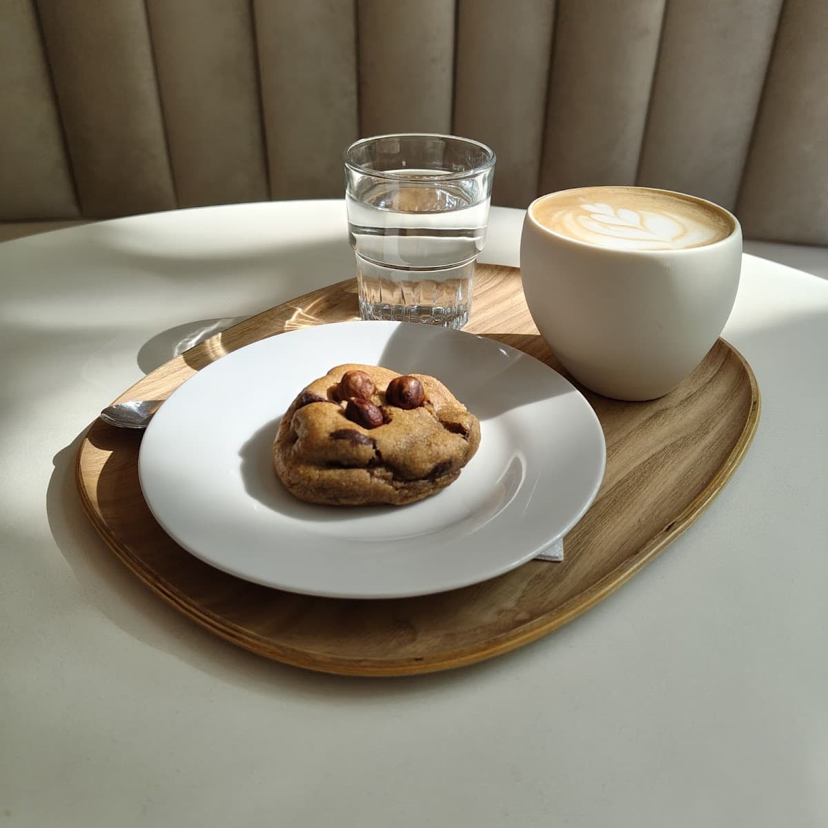 Mood Coffee — specialty coffee shop in Paris (photo 2)