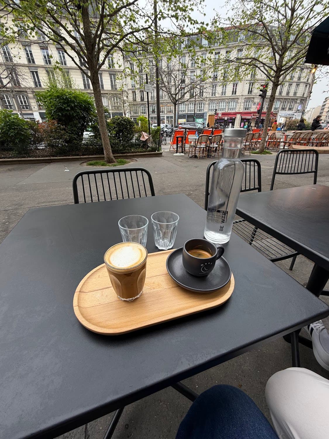 Moon Coffee Shop — specialty coffee shop in Paris (photo 2)