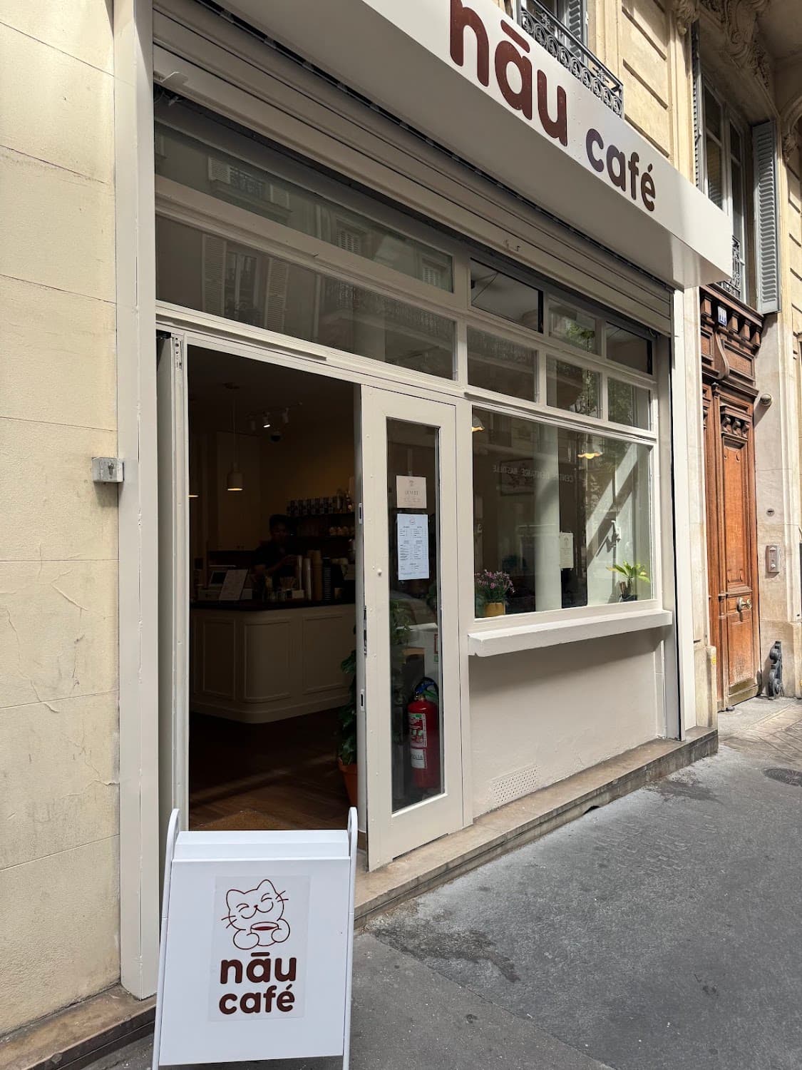 Nau Café — specialty coffee shop in Paris (photo 4)