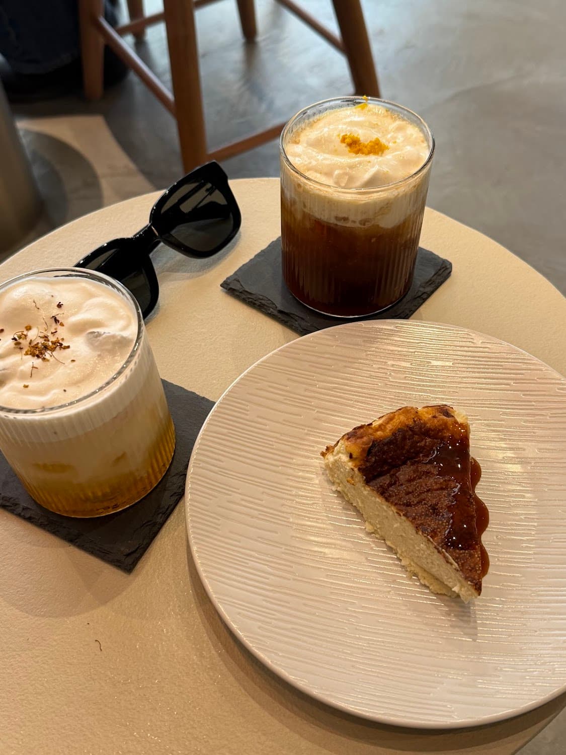 Naughtee Café — specialty coffee shop in Paris (photo 3)