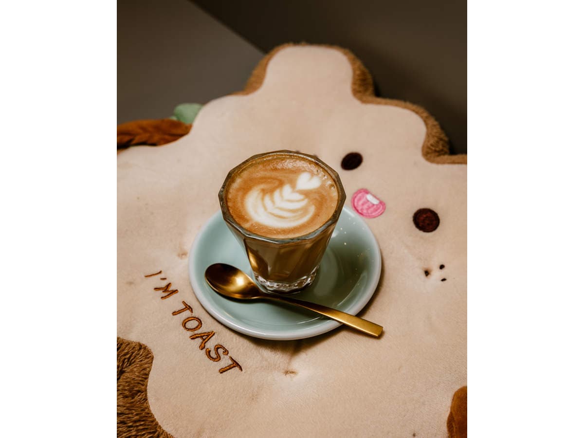 Nilo Coffee & Brunch — specialty coffee shop in Paris (photo 5)
