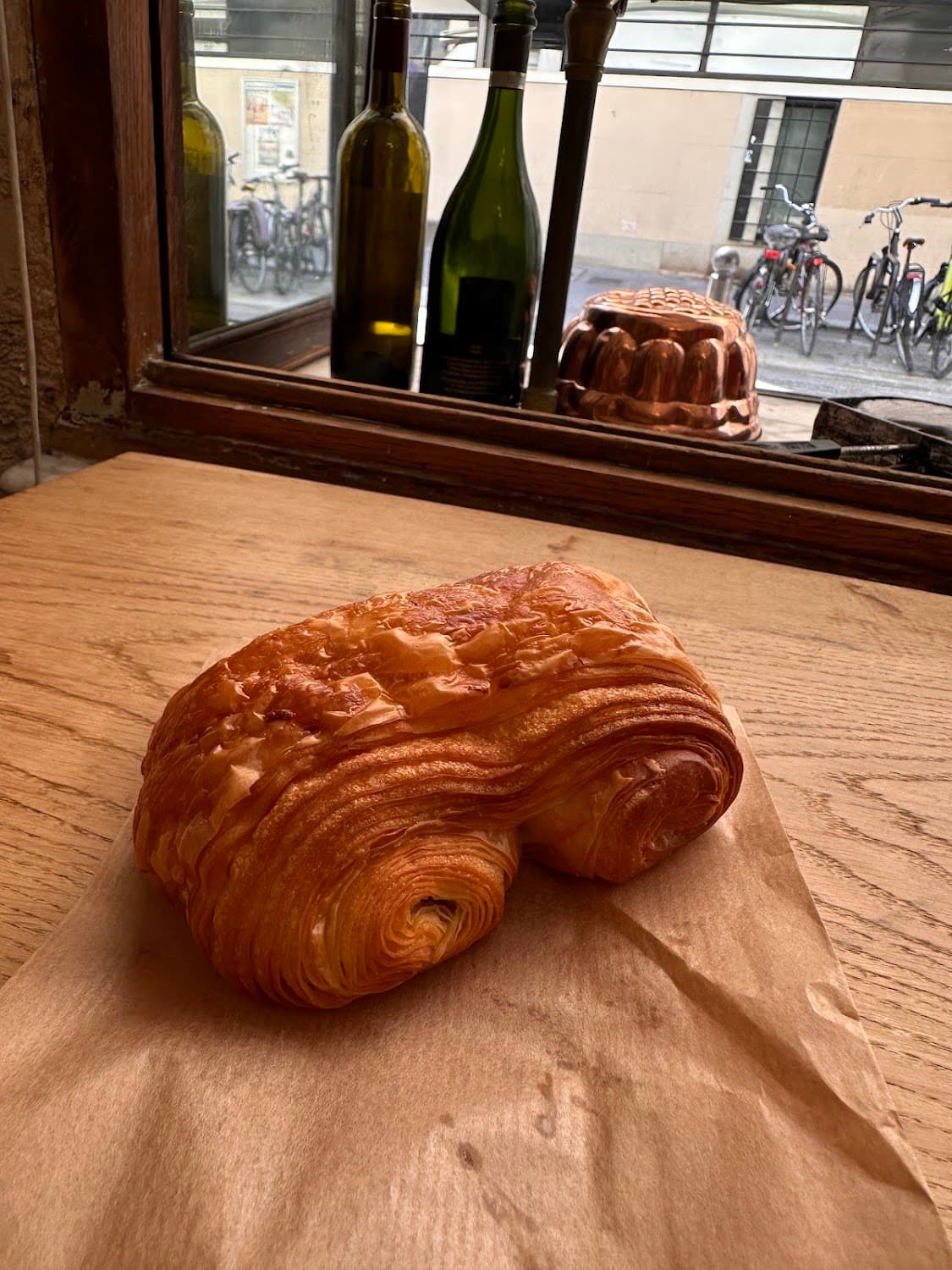 NIWA — specialty coffee shop in Paris (photo 4)