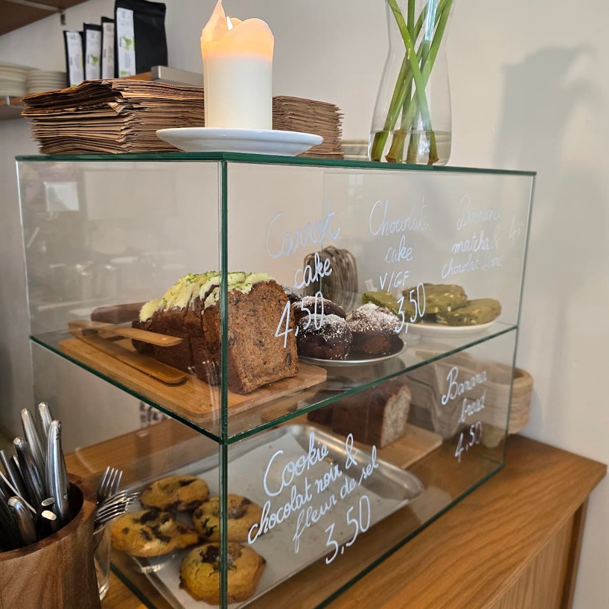 NOA café — specialty coffee shop in Paris (photo 6)