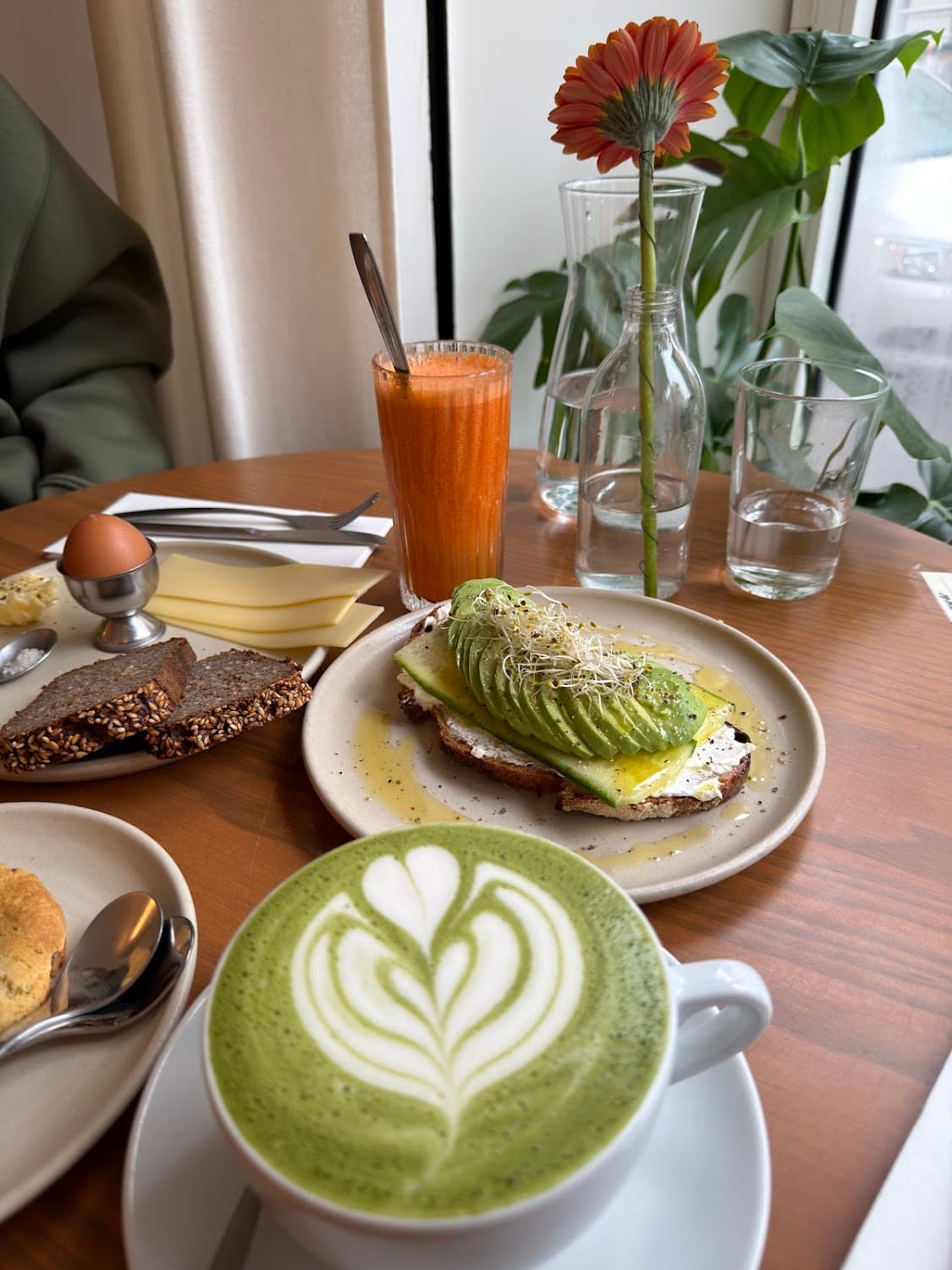 NOA café — specialty coffee shop in Paris (photo 5)