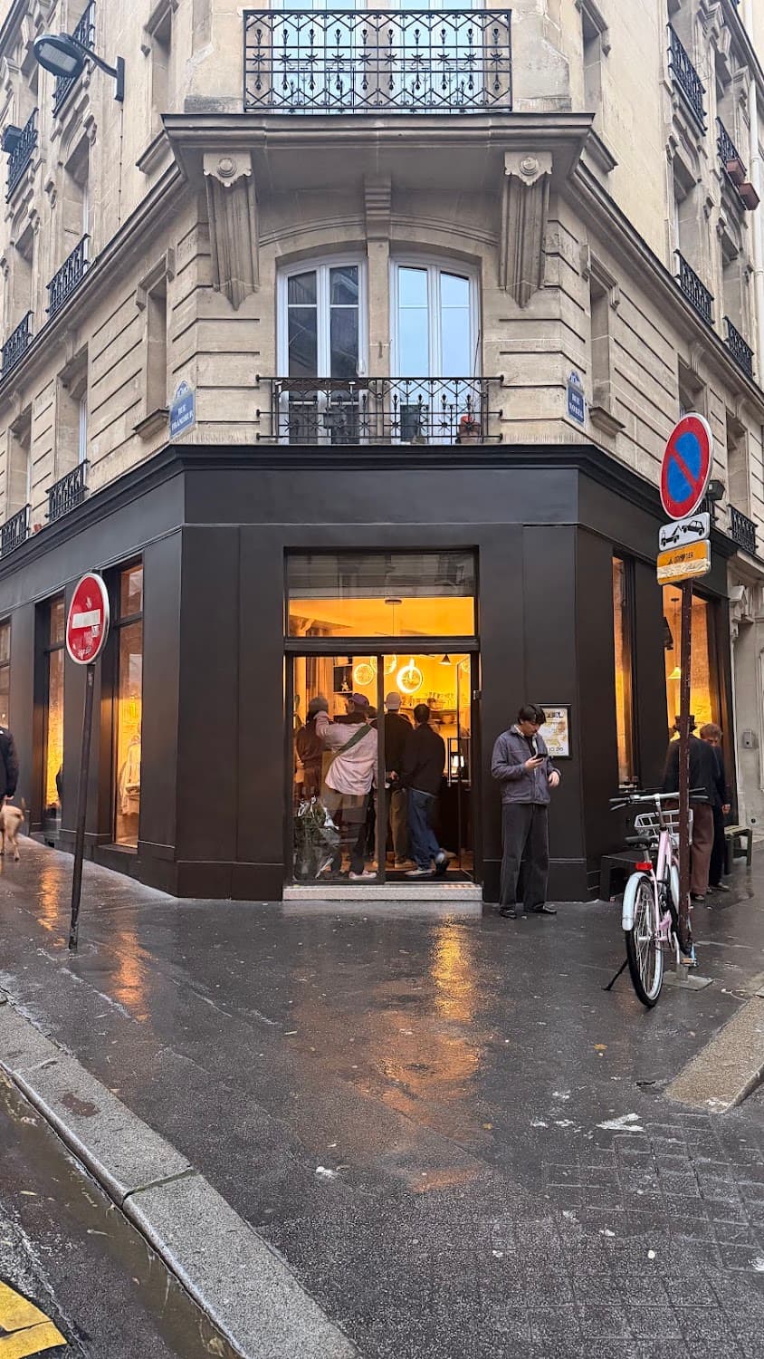 Nobel Café Bistro, specialty coffee shop in Paris (photo 3)