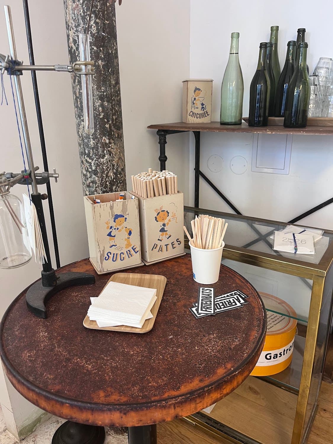 Noeud coffee — specialty coffee shop in Paris (photo 5)