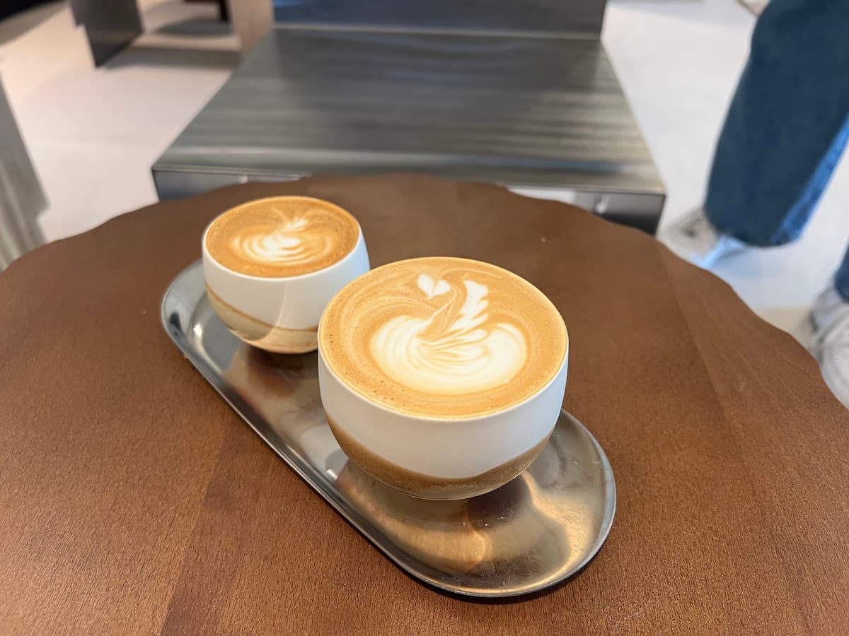 Noir - Coffee Shop & Torréfacteur — specialty coffee shop in Paris (photo 1)