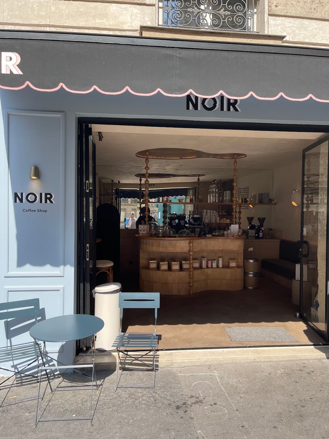 Noir - Coffee Shop & Torréfacteur — specialty coffee shop in Paris (photo 3)
