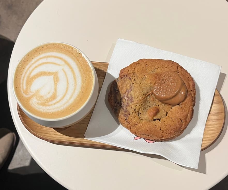 Noir - Rue Gustave Courbet, specialty coffee shop in Paris (photo 7)