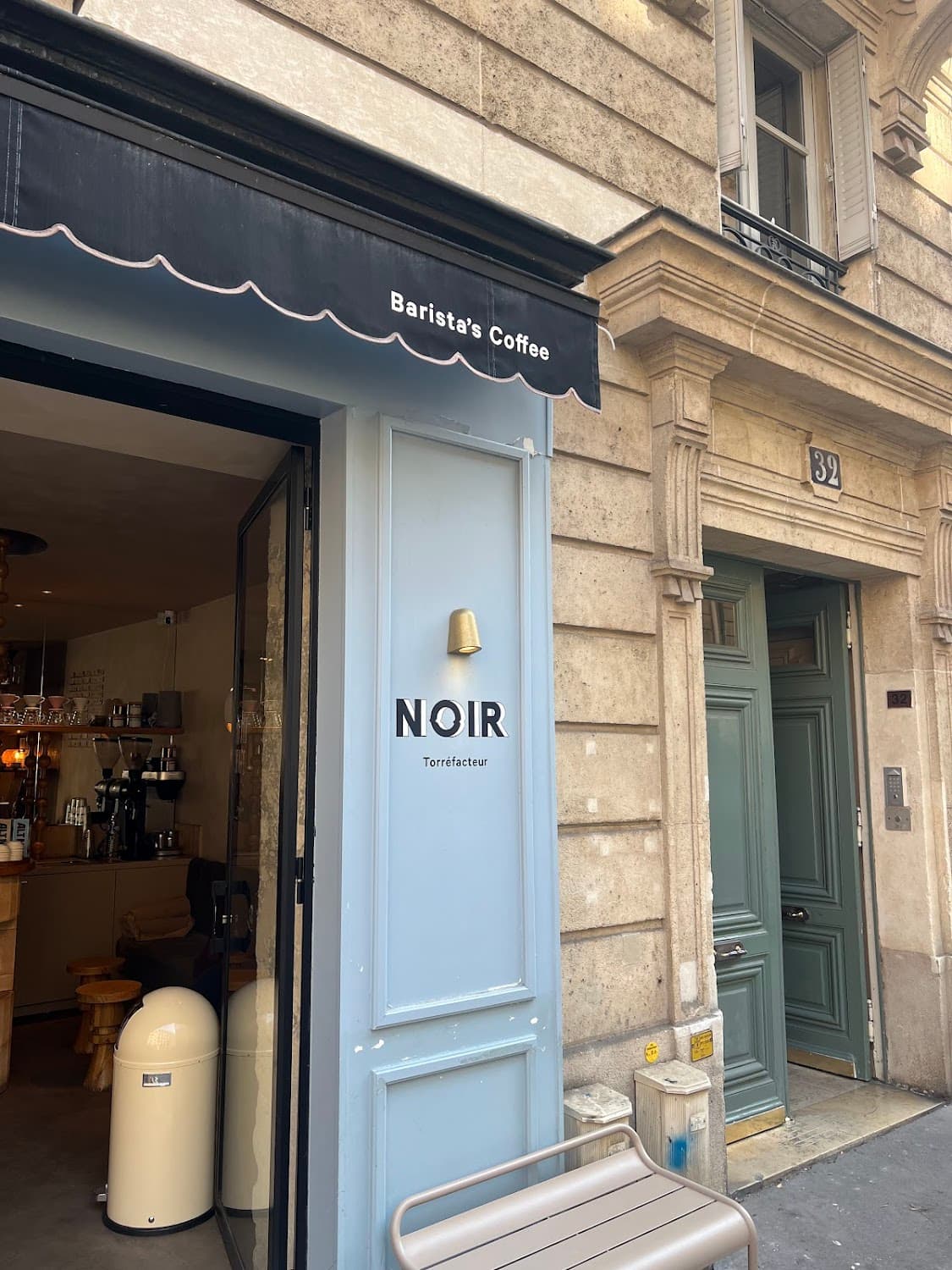 Noir - Coffee Shop & Torréfacteur — specialty coffee shop in Paris (photo 4)