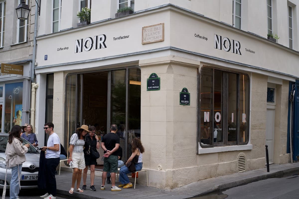 Noir - Rue des Blancs Manteaux, specialty coffee shop in Paris