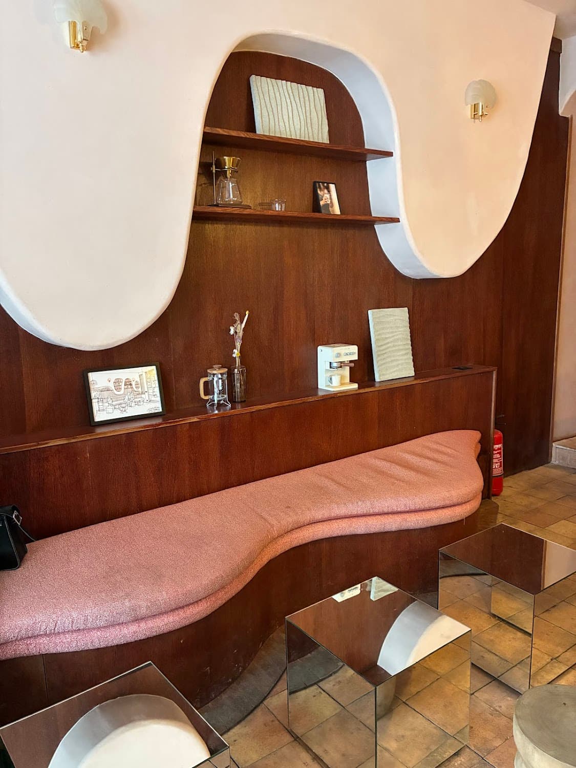 Noir - Rue Saint-Florentin, specialty coffee shop in Paris