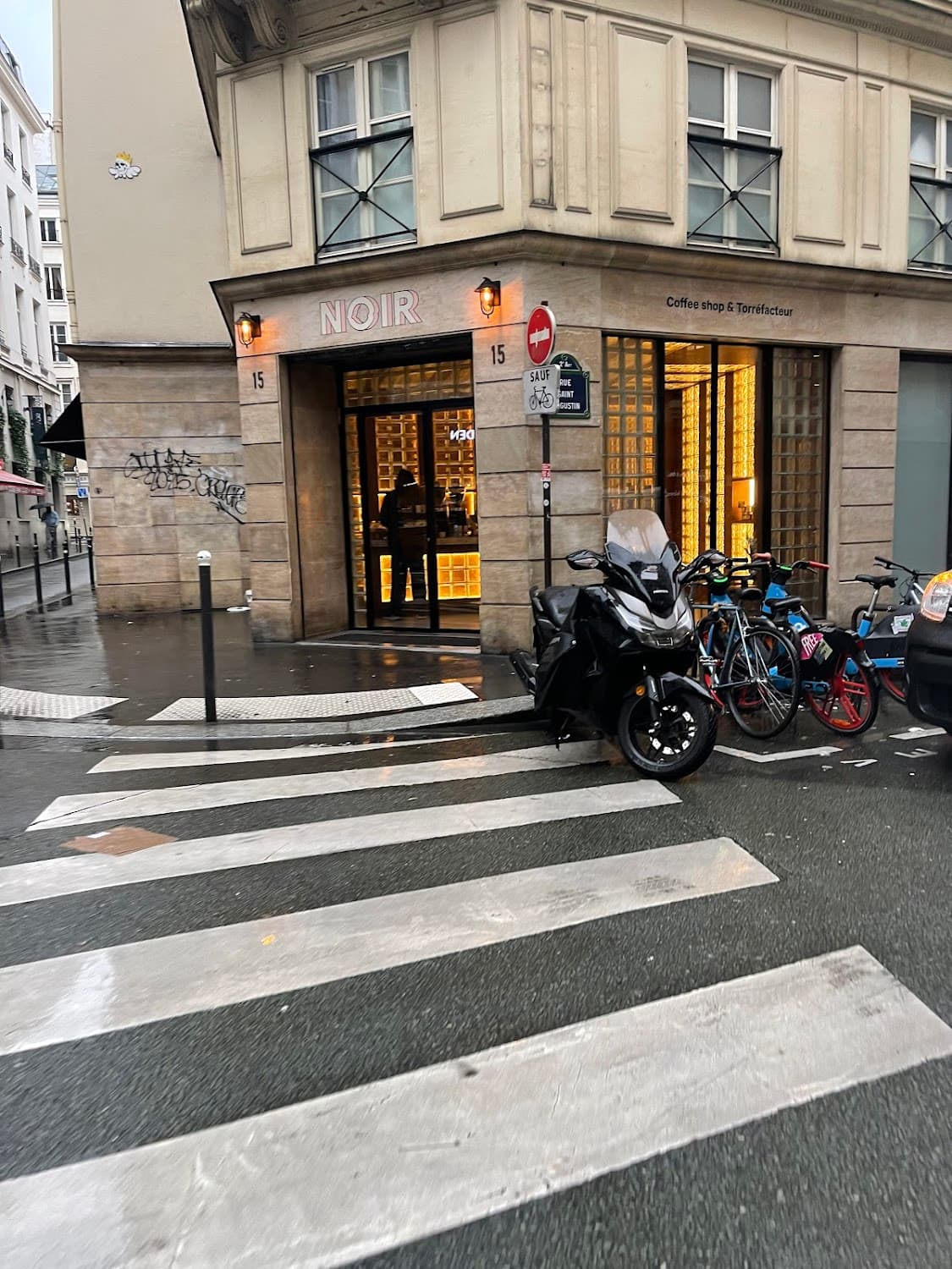 Noir - Saint Augustin, specialty coffee shop in Paris (photo 7)