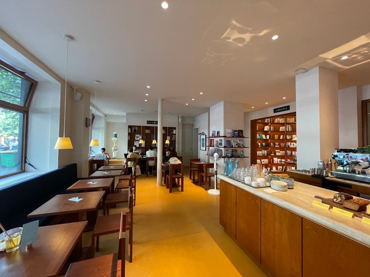 off-campus — specialty coffee shop in Paris (photo 4)