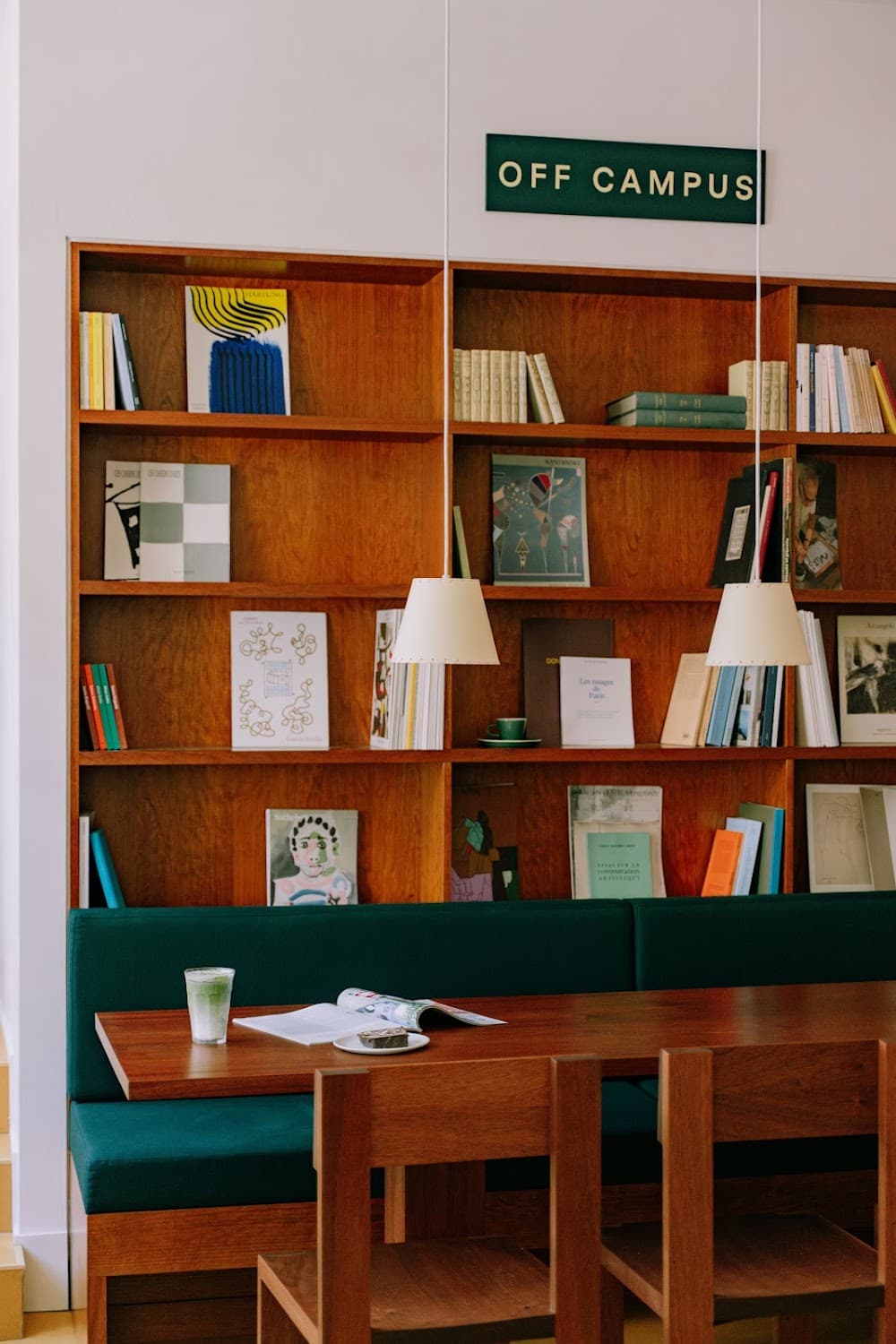 off-campus — specialty coffee shop in Paris (photo 7)
