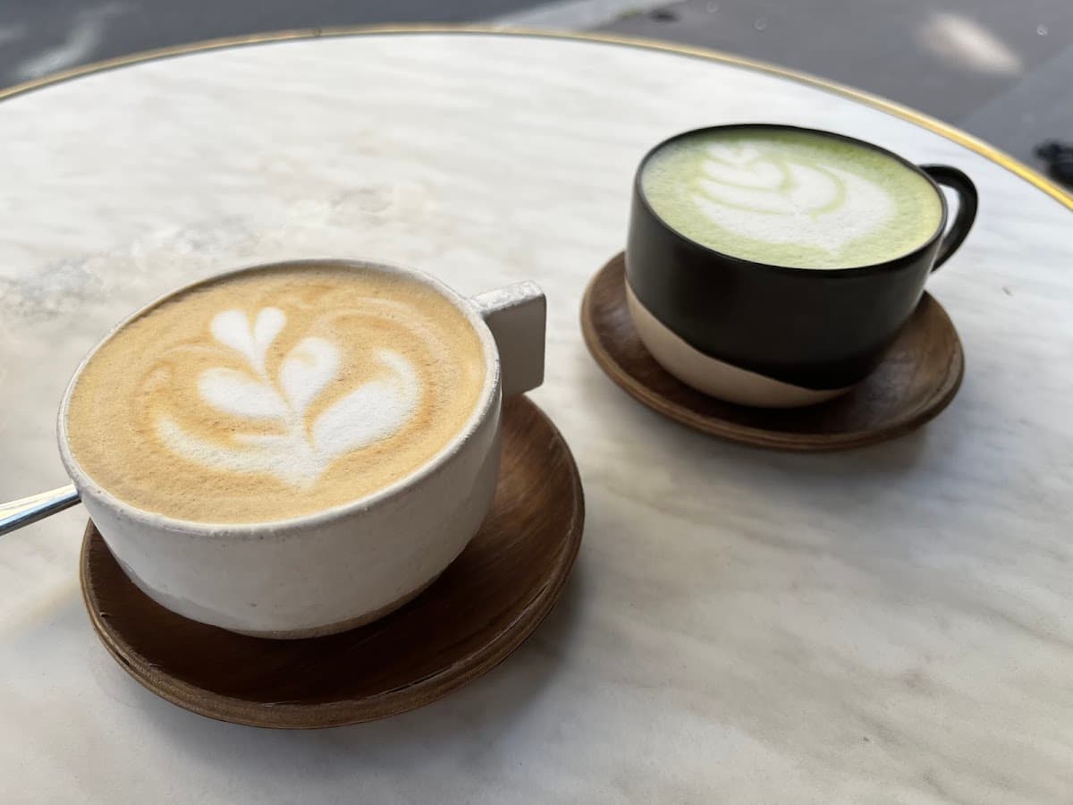 OJJJO — specialty coffee shop in Paris (photo 5)
